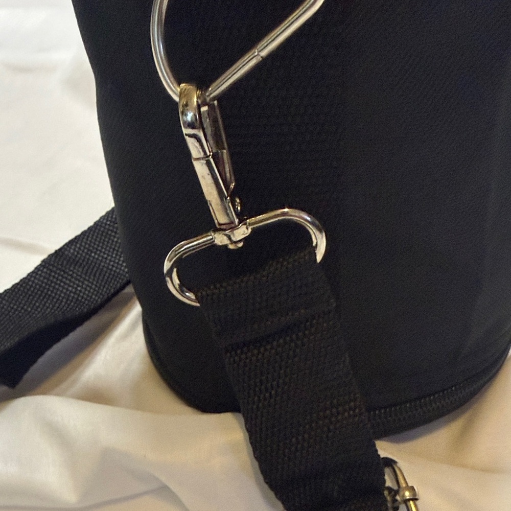 Black Portable Bottle Carrier with Adjustable Strap - Picture 3 of 6